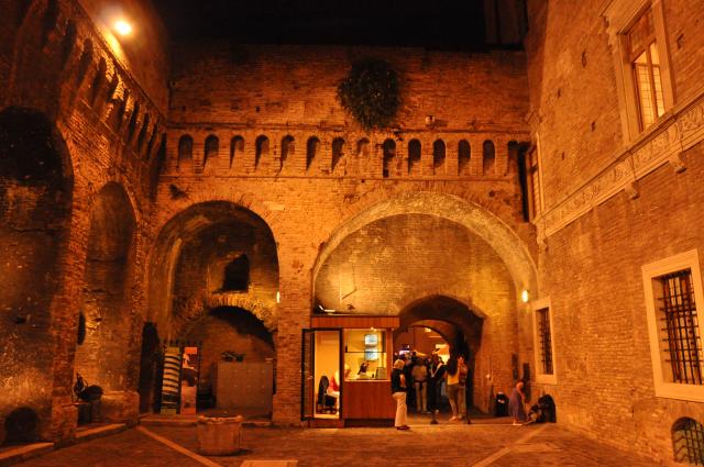 min 2010 08 07 senigallia chateau 102